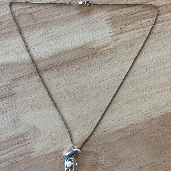 Silver dolphin necklace with pearl - Picture 2 of 2